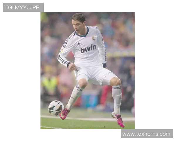 全球足球明星全名及其精彩瞬间图片汇总大揭秘