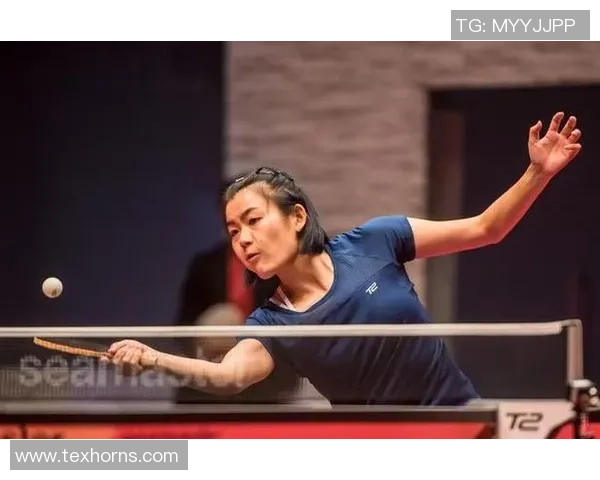 重庆足球队强势领跑城市联赛积分榜总分74分展现冠军实力 重庆足球队强势领跑城市联赛积分榜总分74分展现冠军实力